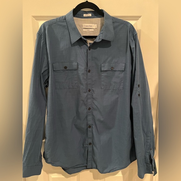Calvin Klein Men’s slim fit, button down shirt, Large, blue - Picture 1 of 4